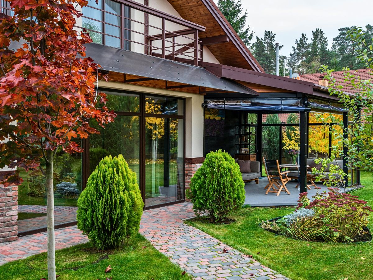 Outdoor yard garden Contemporary Gardens Offer a Fresh Take on Modern Outdoor Living