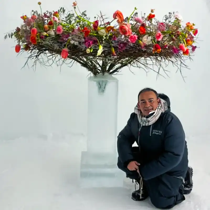 Oscar Villela with ice sculpture design