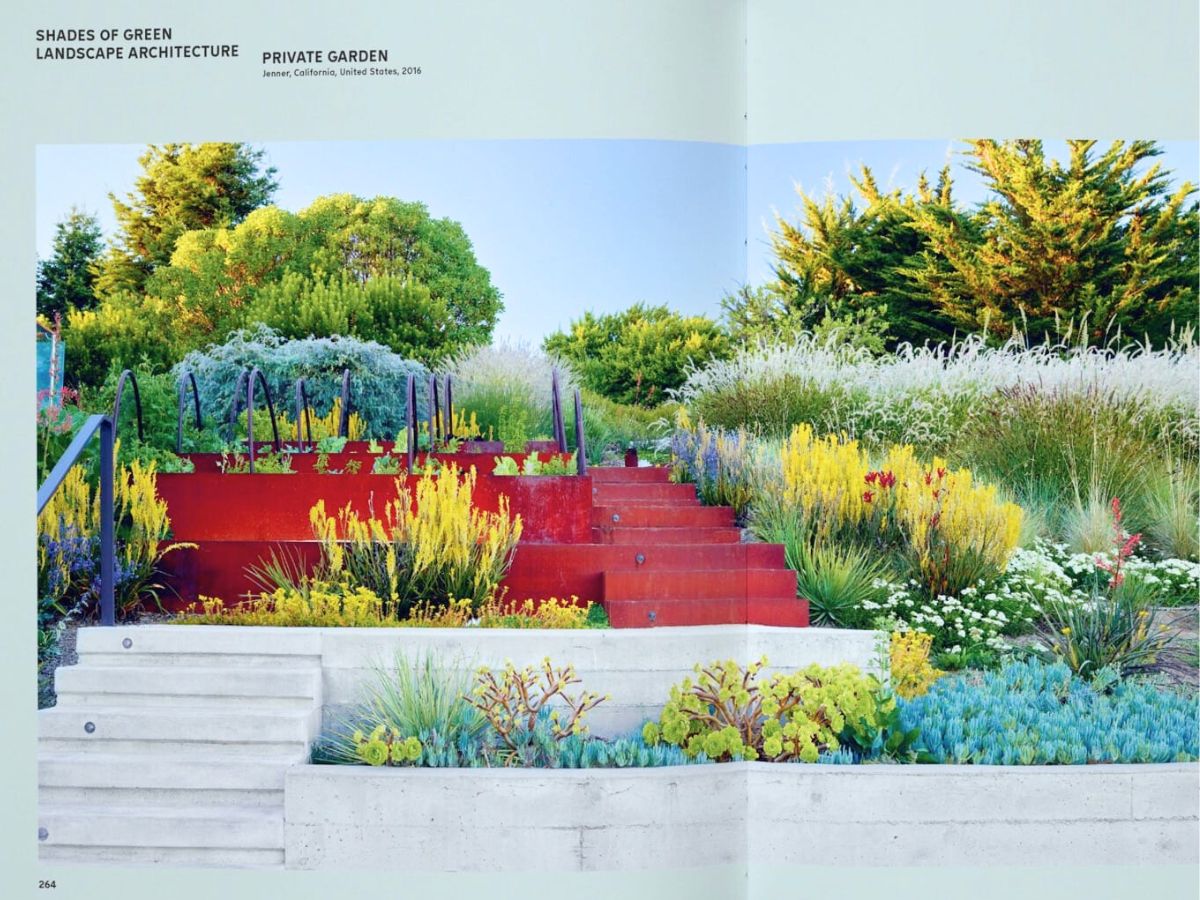 Part of the gardens that are in the Comtemporary Garden book Part of the gardens that are in the Comtemporary Garden book