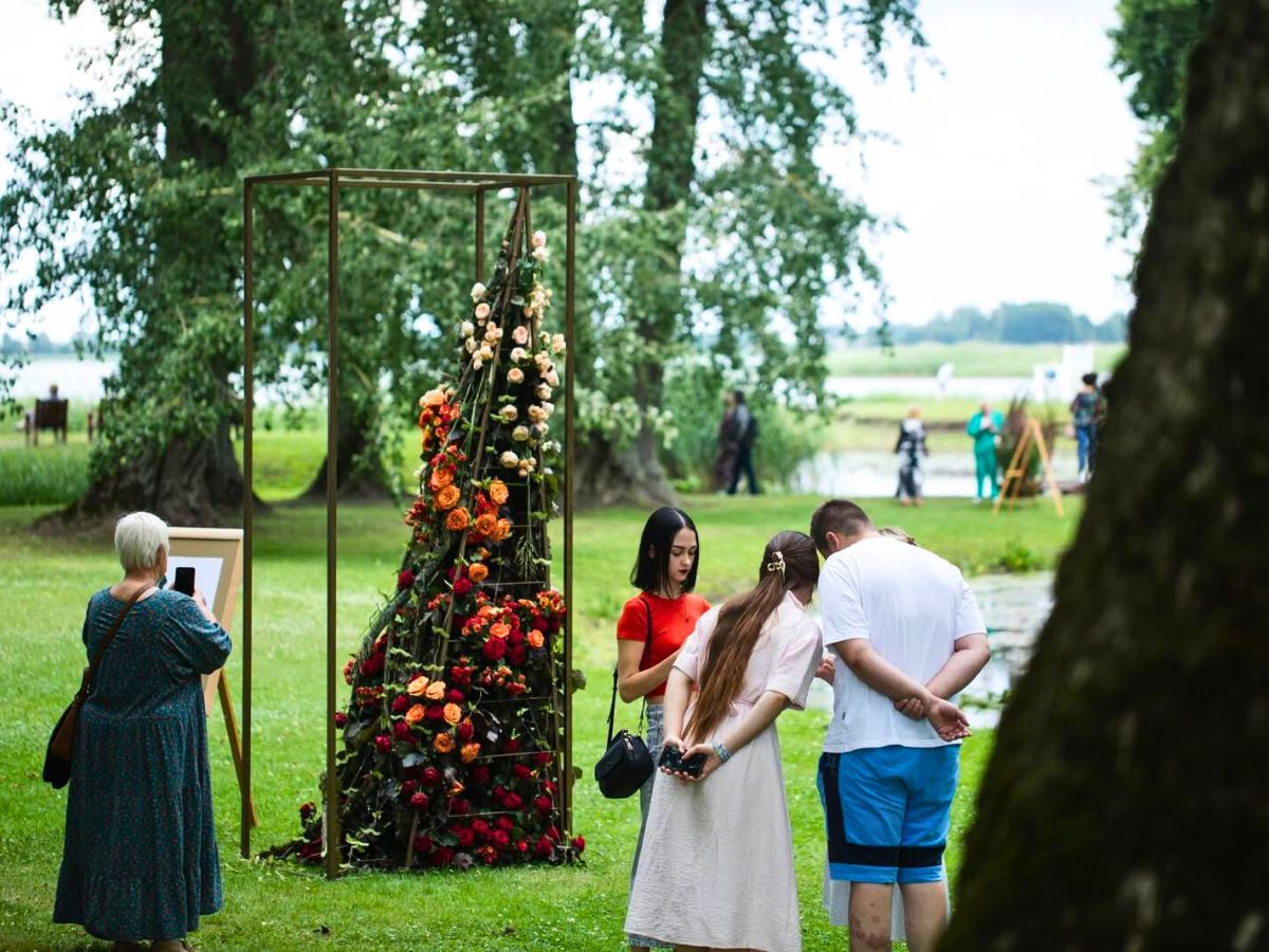 Rose Festival Manor Lithuania and Design Regine Motmans Three Lives Enjoyed by Visitors