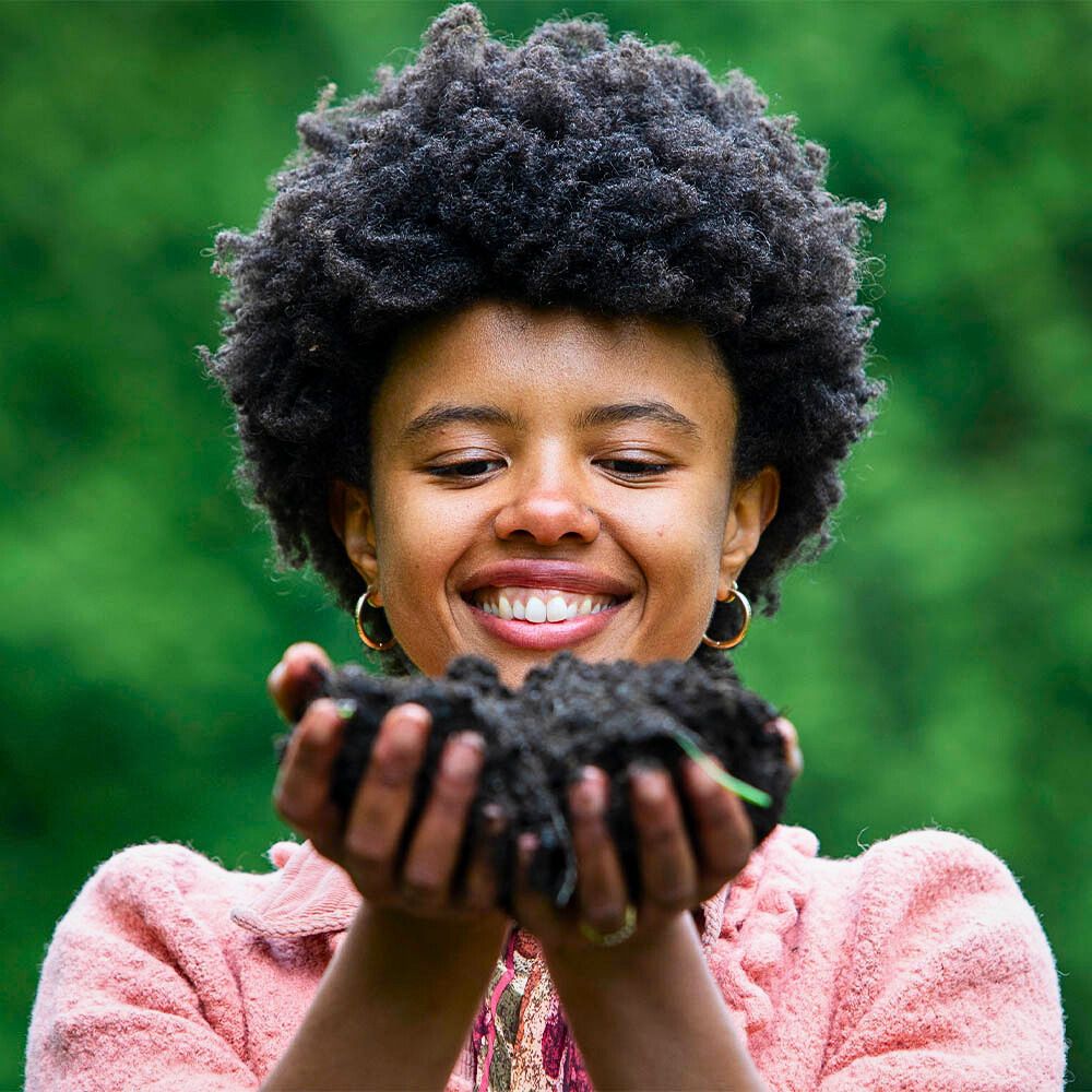 Healthy soils Healthy Soil in Sustainable Floriculture Supports Biodiversity, Climate, and Communities