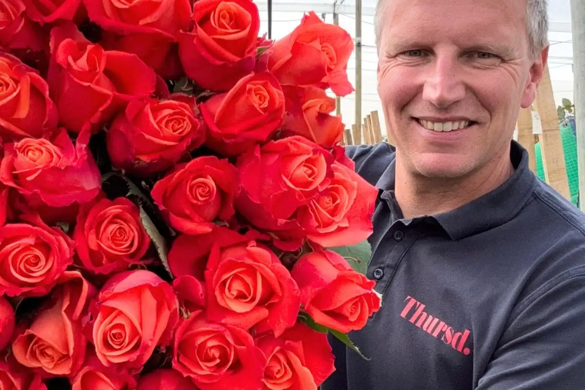 Peter van Delft in Colombia With Orangiata Roses.