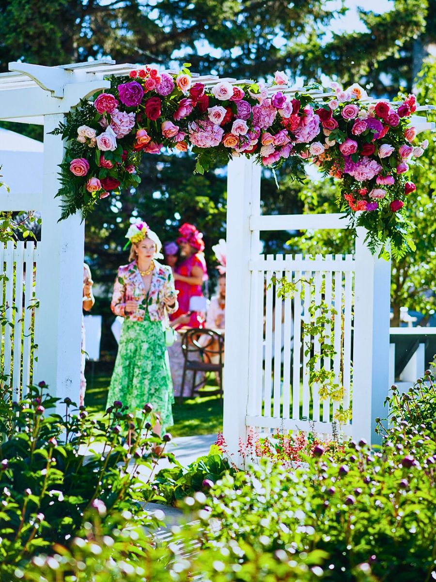 Thinking of Hosting a Flower-Themed Garden Party? Here’s How to Effortlessly Do It