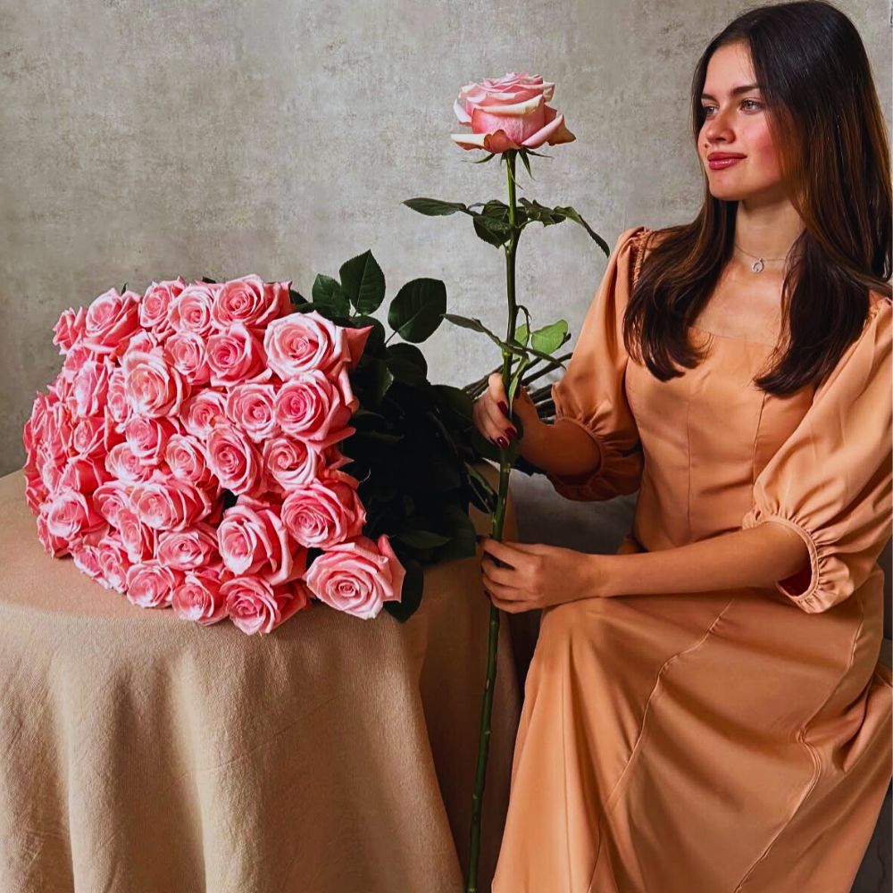 Pink roses Science of Flower Colors and Why Some Easily Attract More Attention Than Others