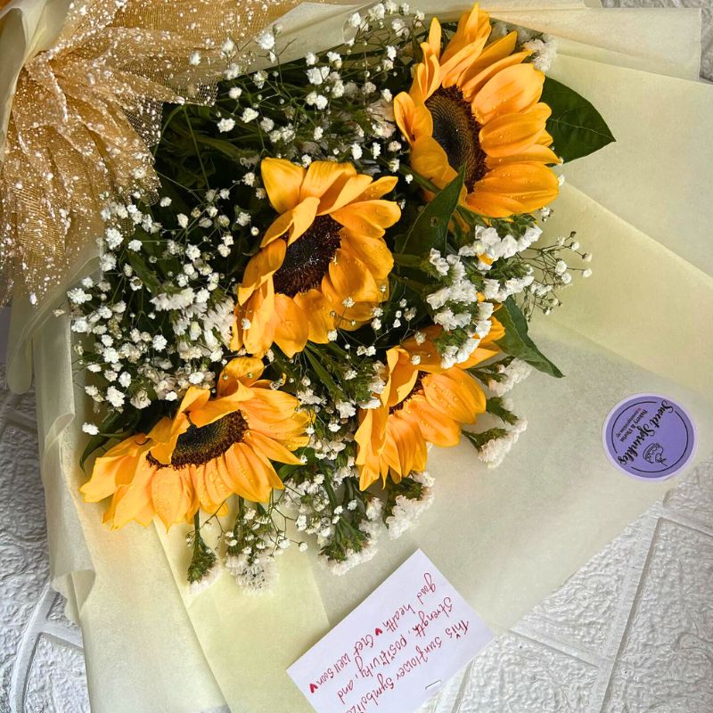 Sunflower bouquet with a note Hanakotoba