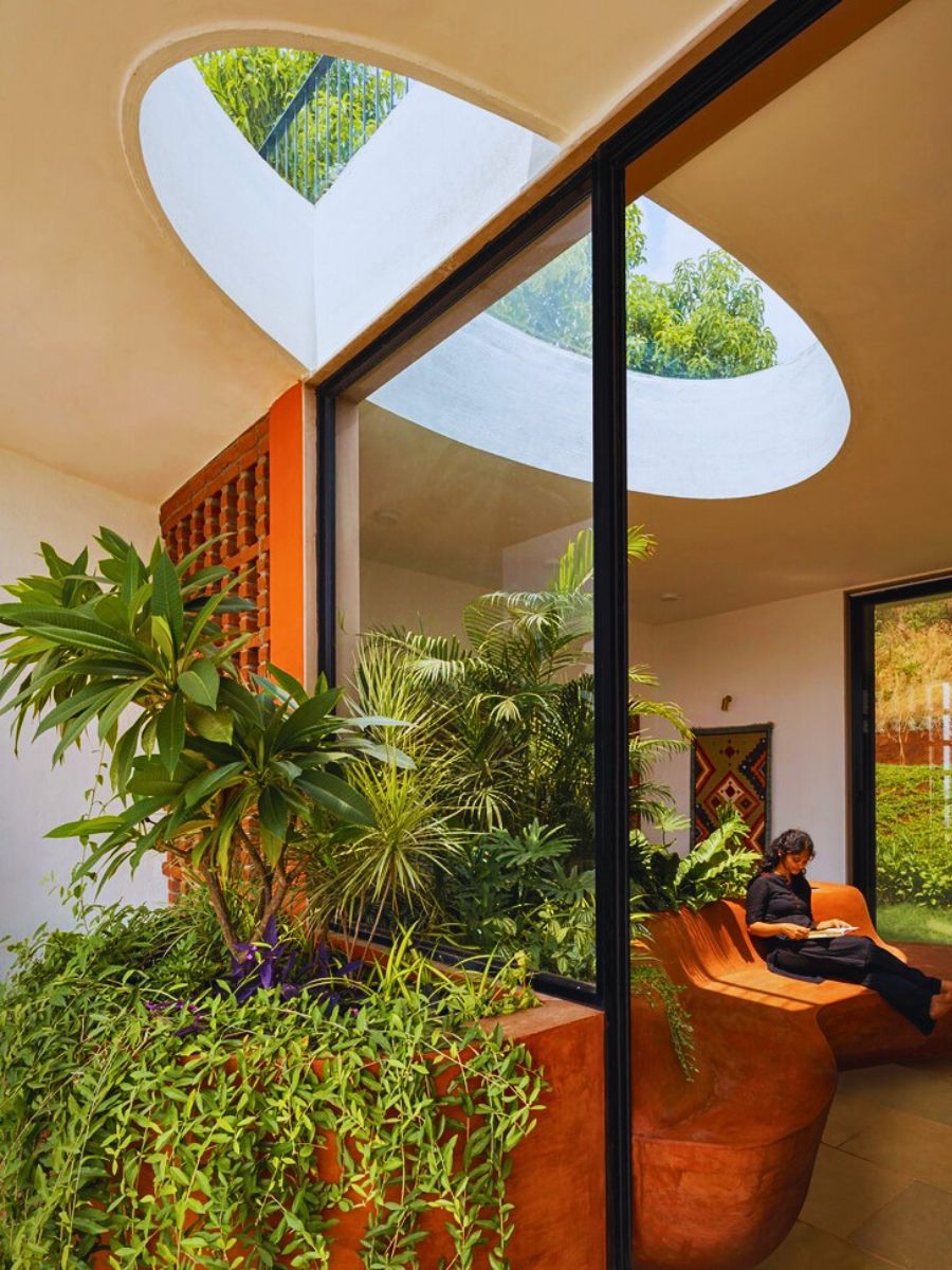Villa Prakriti, Designed by unTAG and Set Amid India’s Sahyadri Mountains, Offers a Biophilic Experience in Nature - Thursd Article