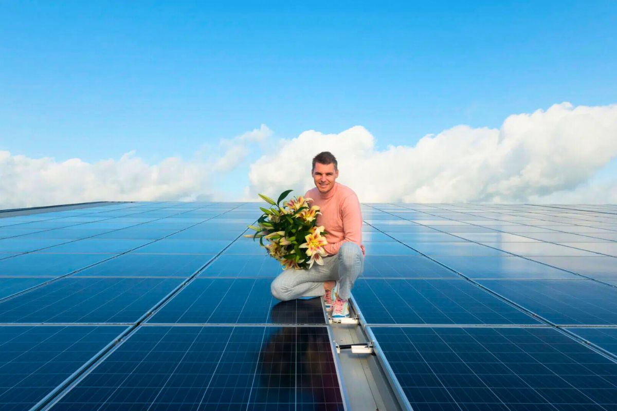 Peter Evers on the Solar Roof at Bredefleur