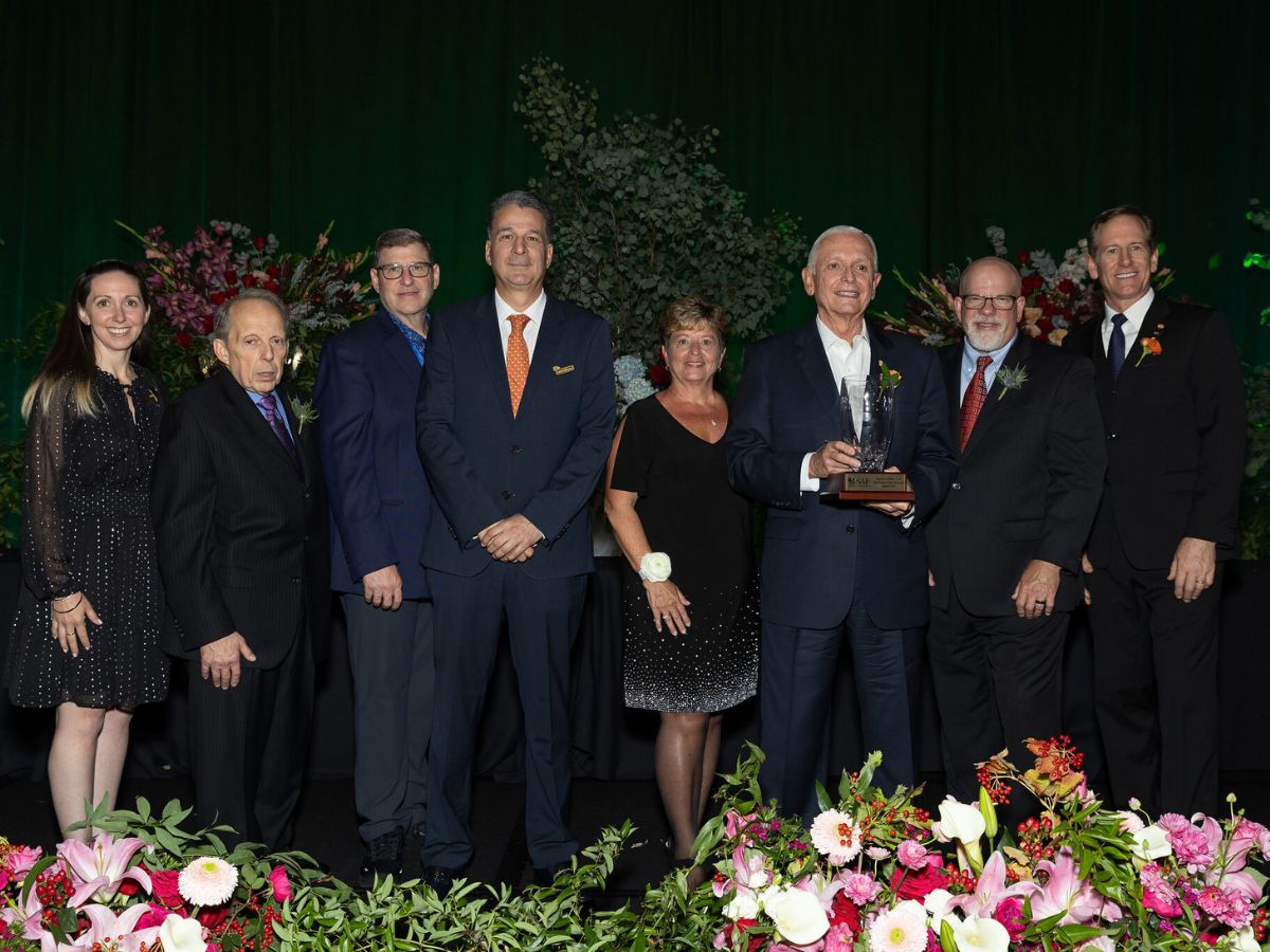 Augusto Solano the president of Asocolflores inducted into Floriculture Hall of Fame SAF Phoenix 2025