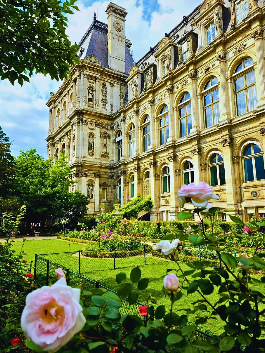 Flowers on the courtyard of Hotel de Ville Paris The Square of Hôtel de Ville Paris, Now Pulsates With Greenery and the Shade of Towering Trees, in an Urban Forest. - Thursd Article