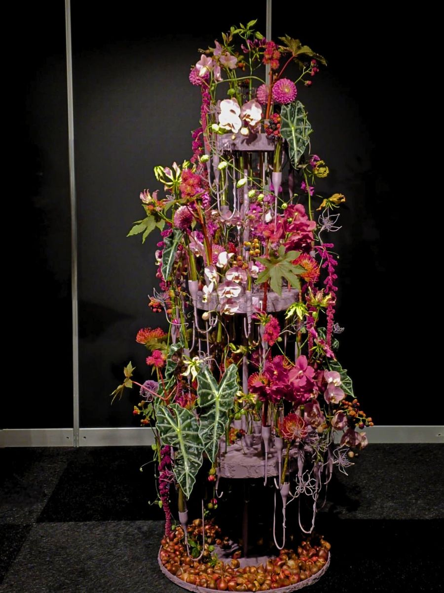 Task 1 World Cup Floral Art 2025 Roumenia Claudia Tararache