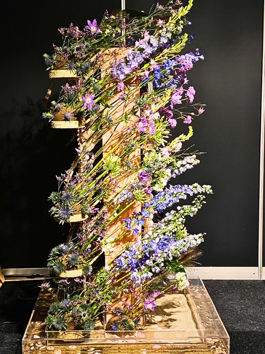 World Cup Floral Art Claudia Tararache Romania