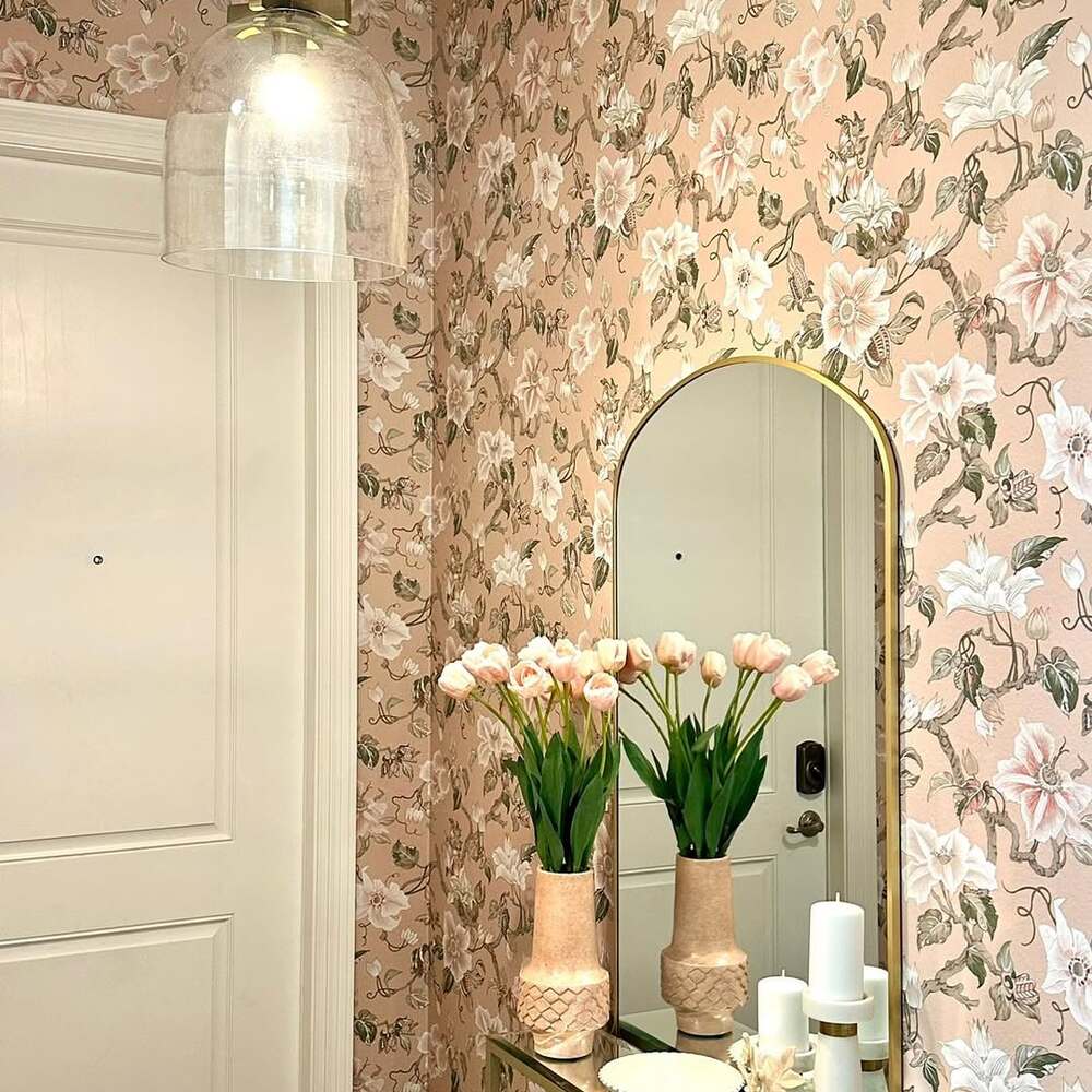 Soft floral wallpaper in entryway
