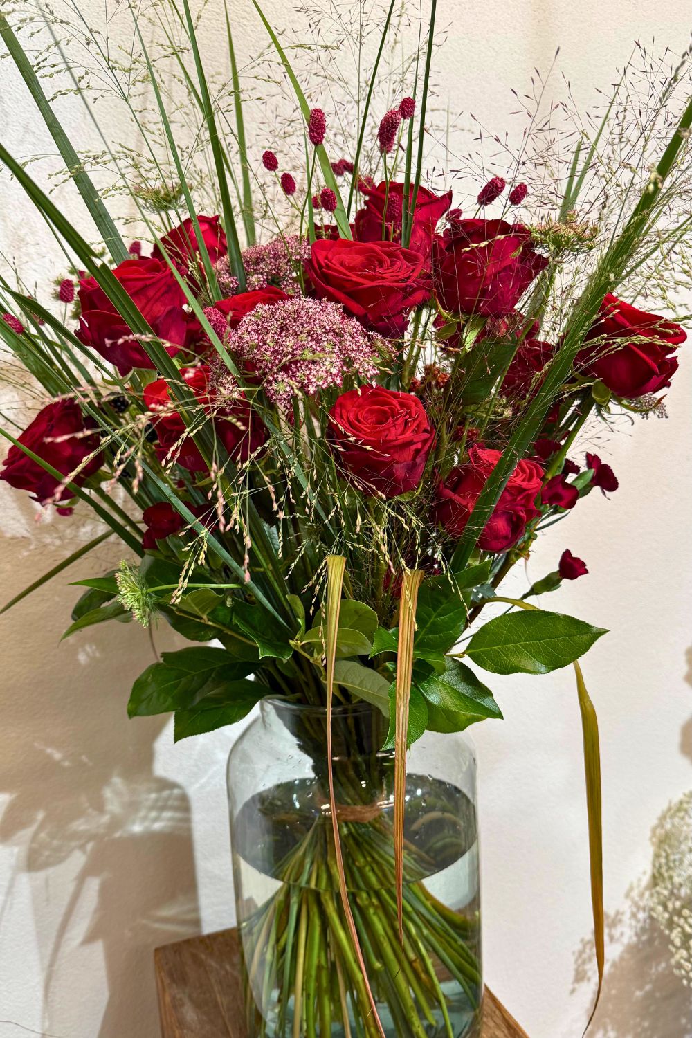 Lush Bouquet for Teachers Day With Porta Nova Red Naomi Roses