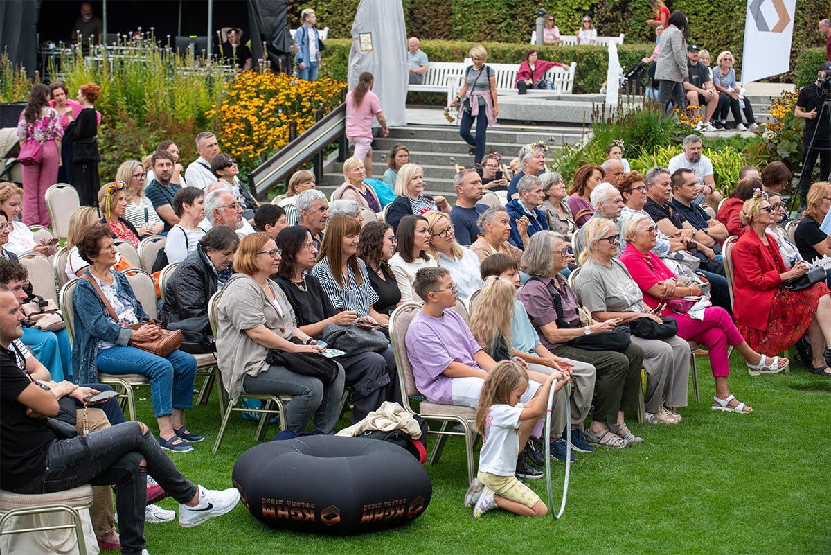 Zbigniew Dziwulski Royal Castle Warsaw crowd Zbigniew Dziwulski Royal Castle Warsaw crowd