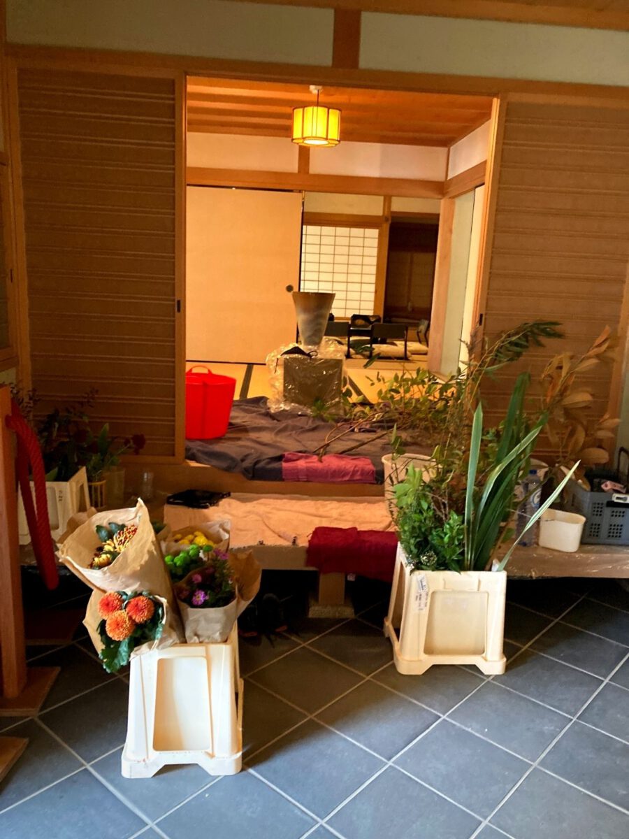 Ikebana Ikenobo Els Claes Japanese Garden 2 Haiku in bloom - Just Chrys - Blog on Thursd