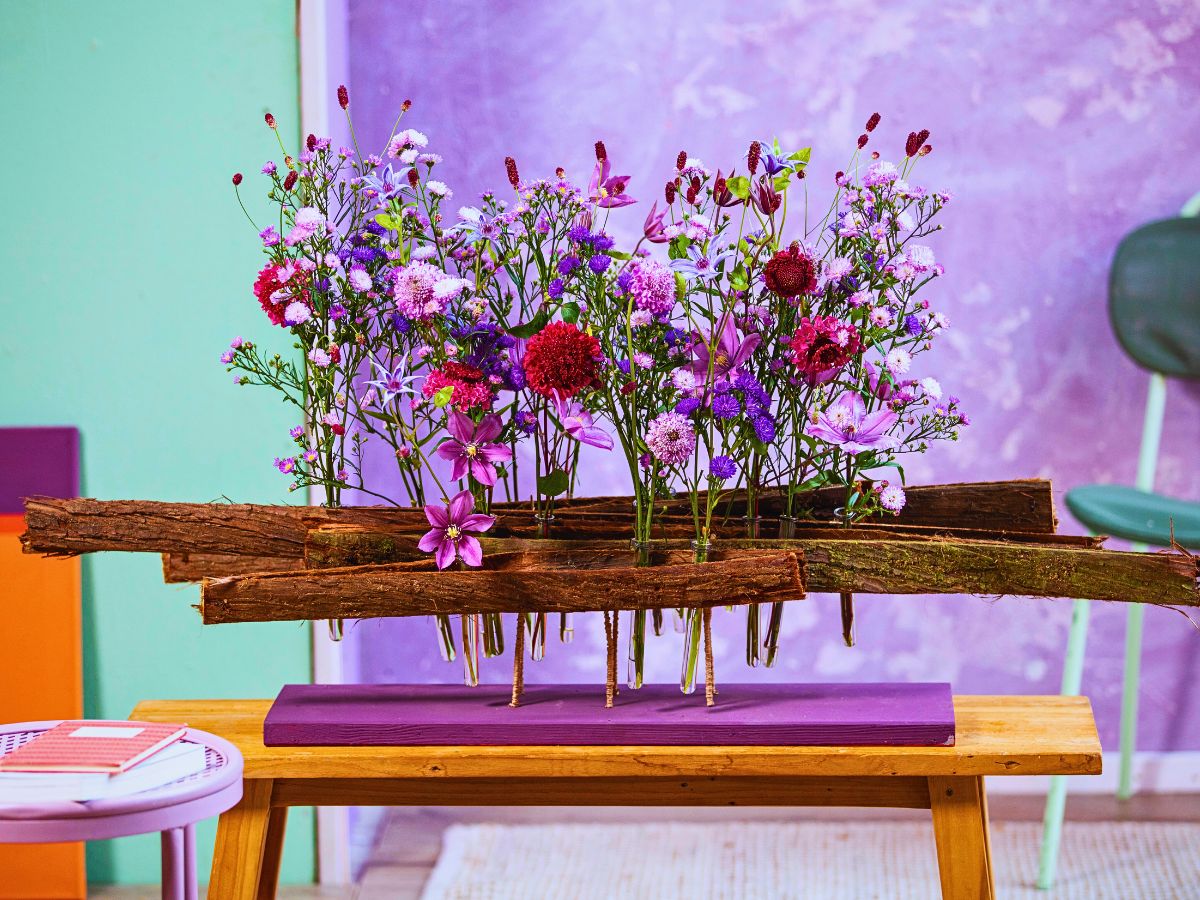 Marginpar’s Aster Meets Bark in an Avant-Garde Take On Floral Arrangements - Thursd Article