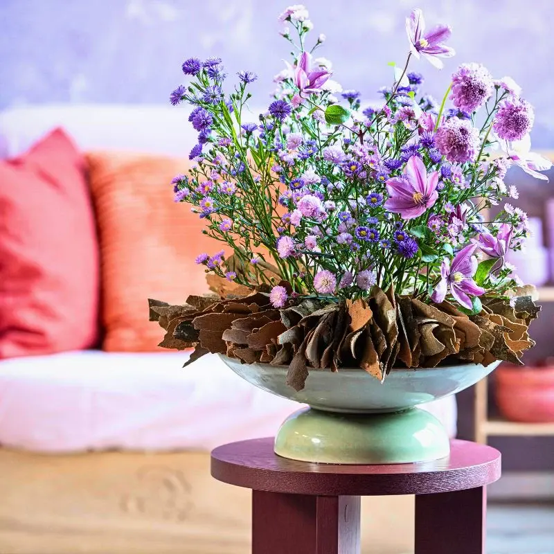 Marginpar’s Aster Meets Bark in an Avant-Garde Take On Floral Arrangements - Thursd Article