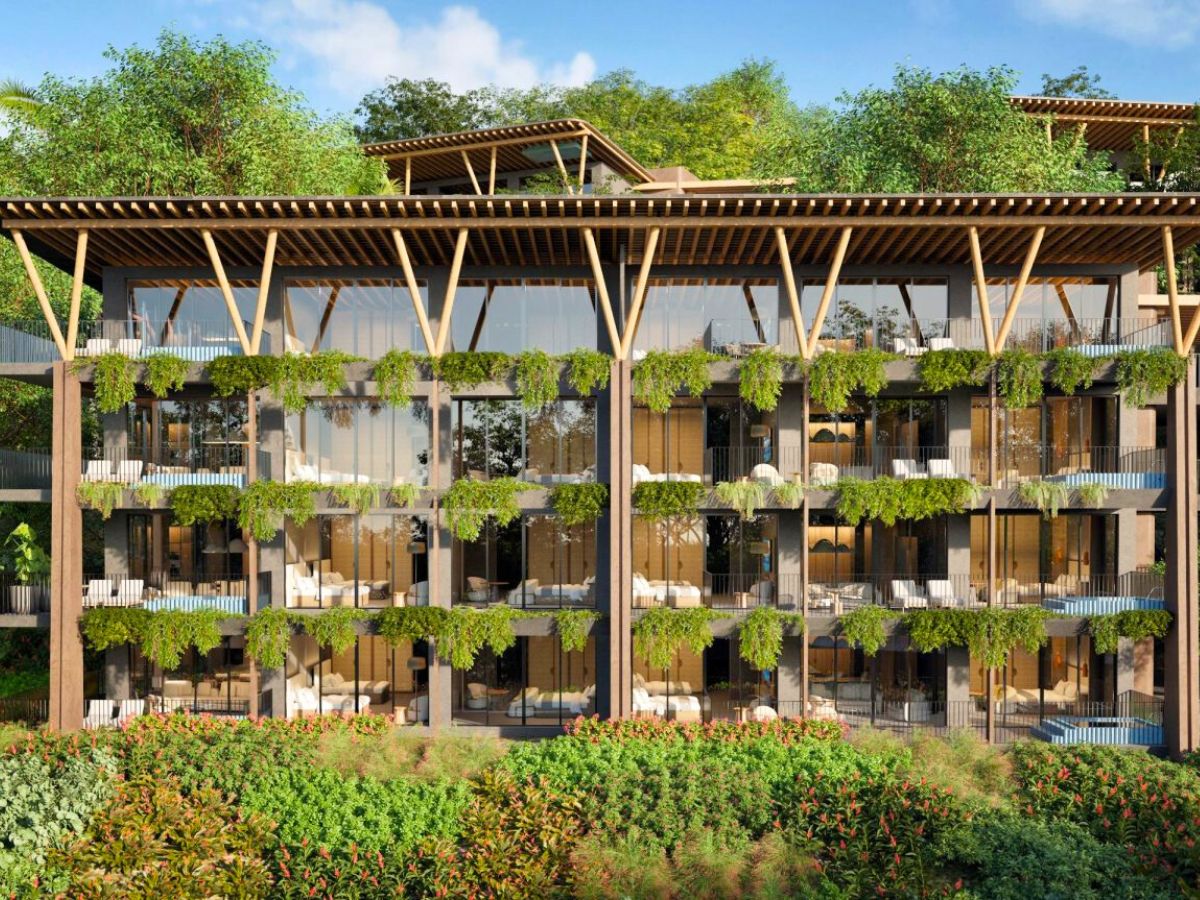 Hanging plants from every balcony