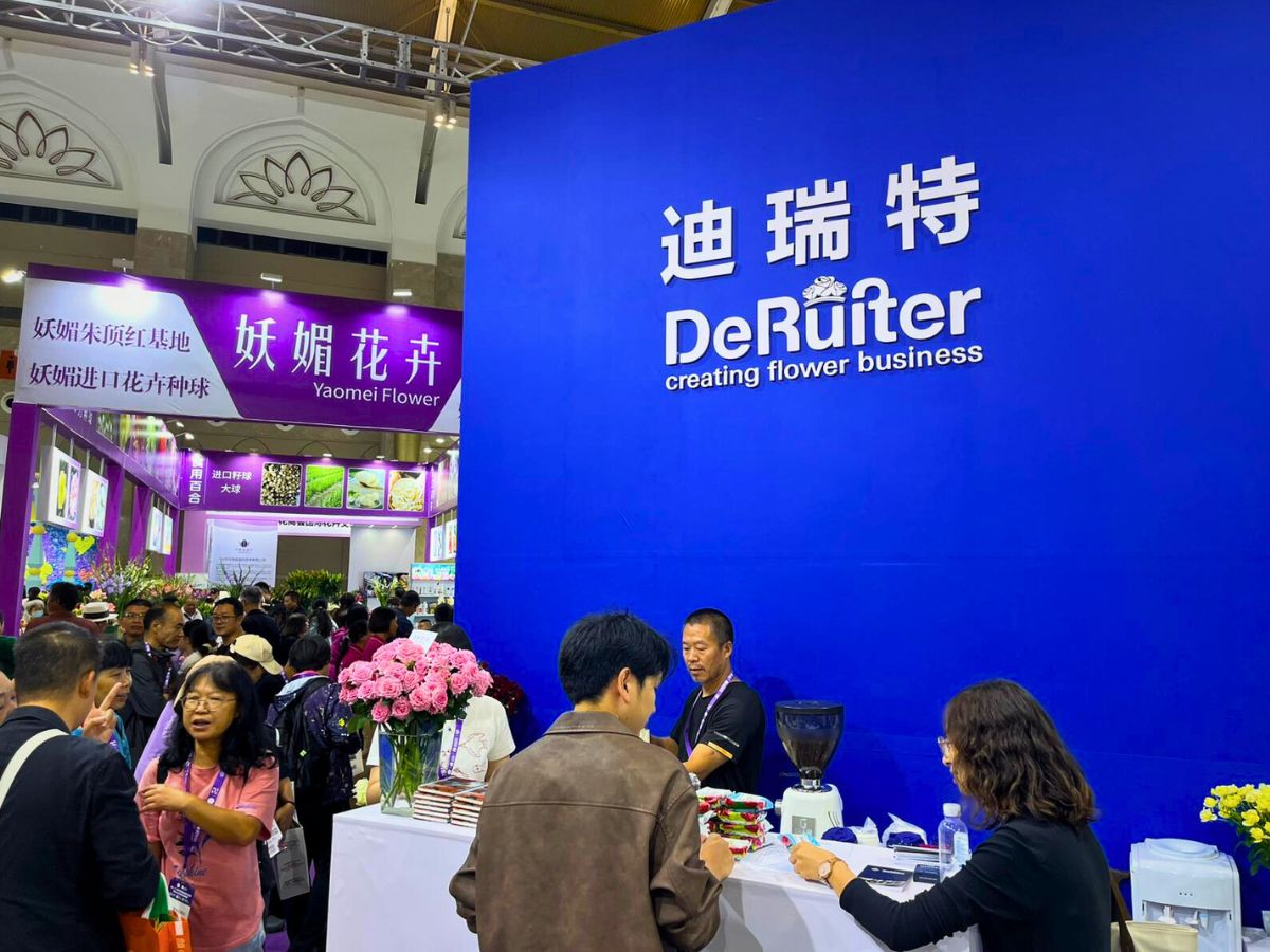 Yuxi De Ruiter at Kunming Expo