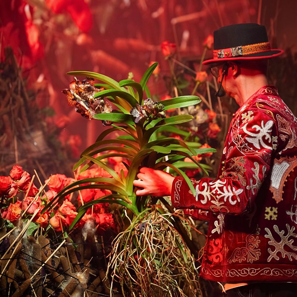 Petr Anokhin’s FloraFusion Kyrgyzstan Showcases a Poetic Floral Journey Through the Seasons