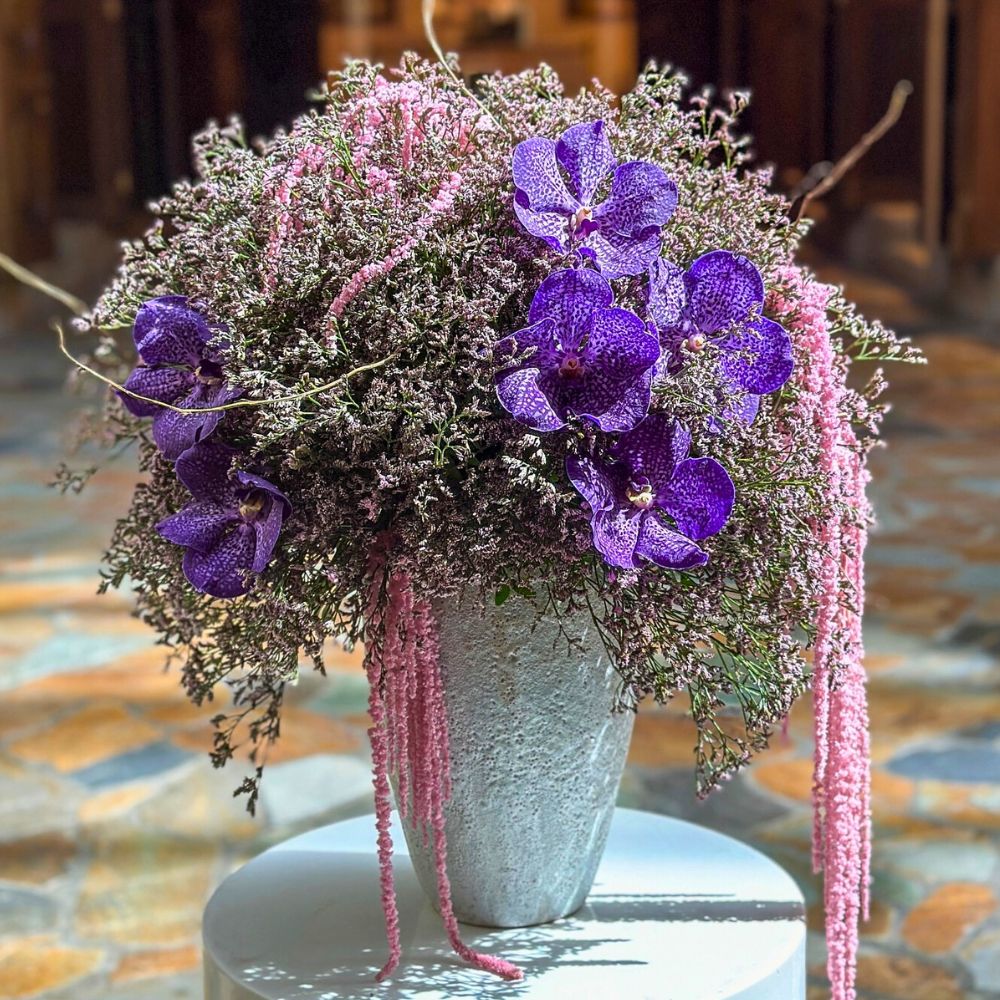 A mixed vase arrangment featuring Limoniums from Imani Flowers Fillers for a bouquet