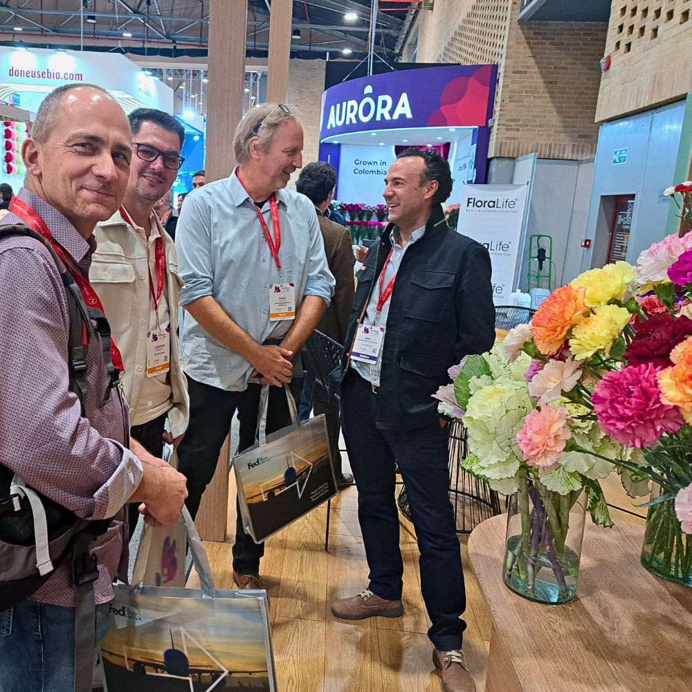 IPD visiting Colombian growers On the Road With the Import Promotion Desk (IPD) to the Flower Country of Colombia - Thursd Article