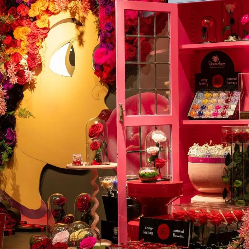 FloriWorld and fourseasonsquality square feature