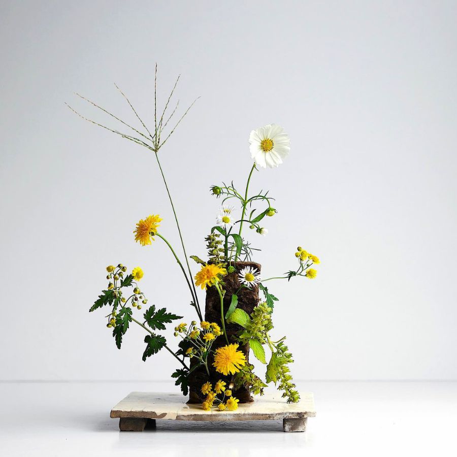 Minimalistic art piece using Sideau by muguborn