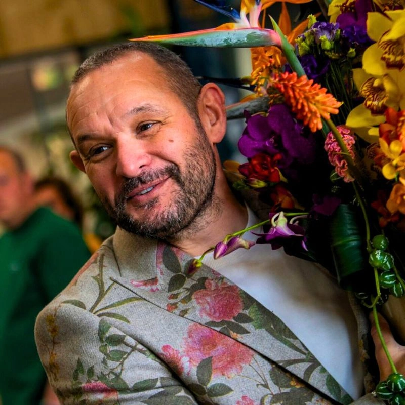 10 Questions to John Davidson