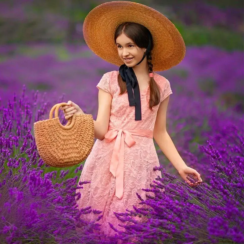 Trading Screens for Greens - Why Nature Is an Antidote to Digital Addiction