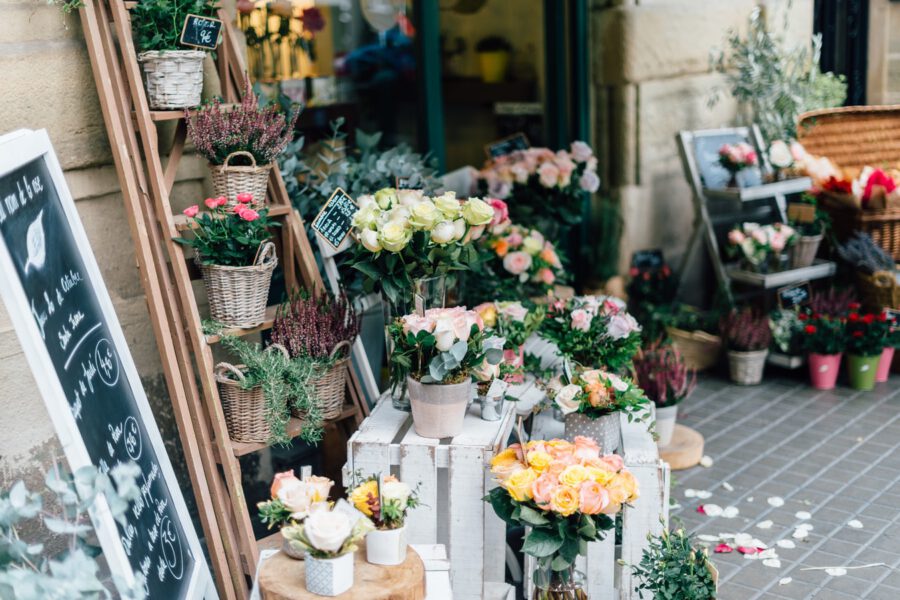 Why Instagram Marketing Is the Future for Florists - Display of Floral Arrangements - blog sahid nahim on thursd