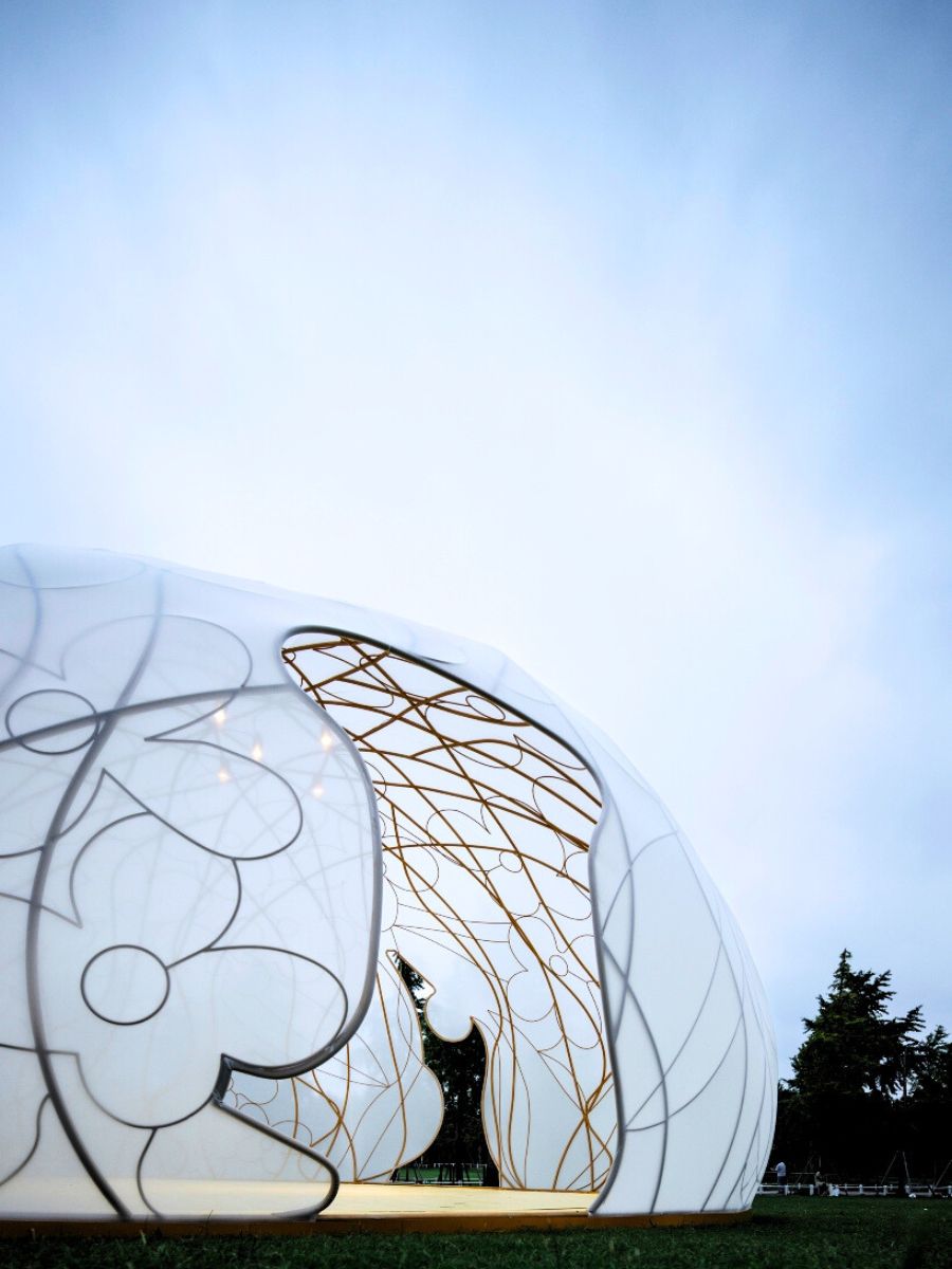 A side view of the floral motif dome in Shanghai