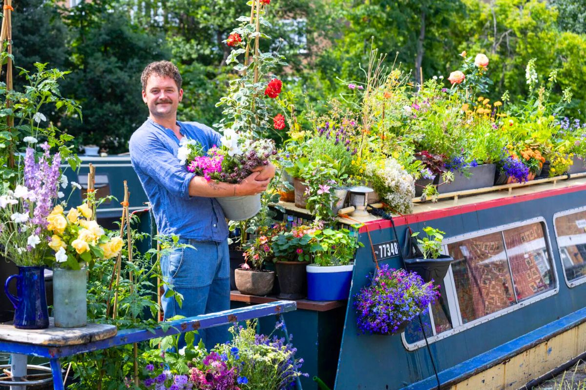 Stuart Fenwick floral designer