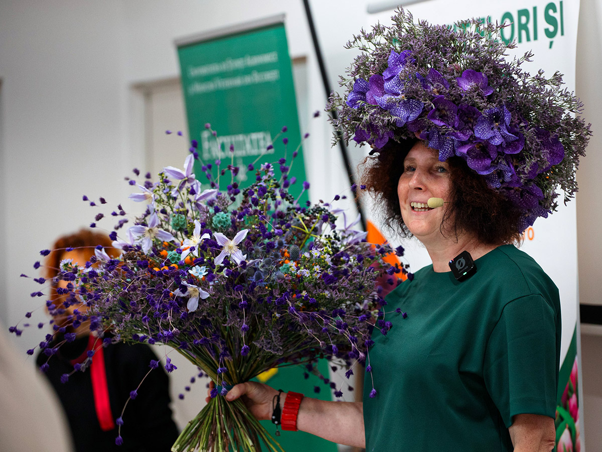 Artestry 2025 Iza Tkaczyk designing