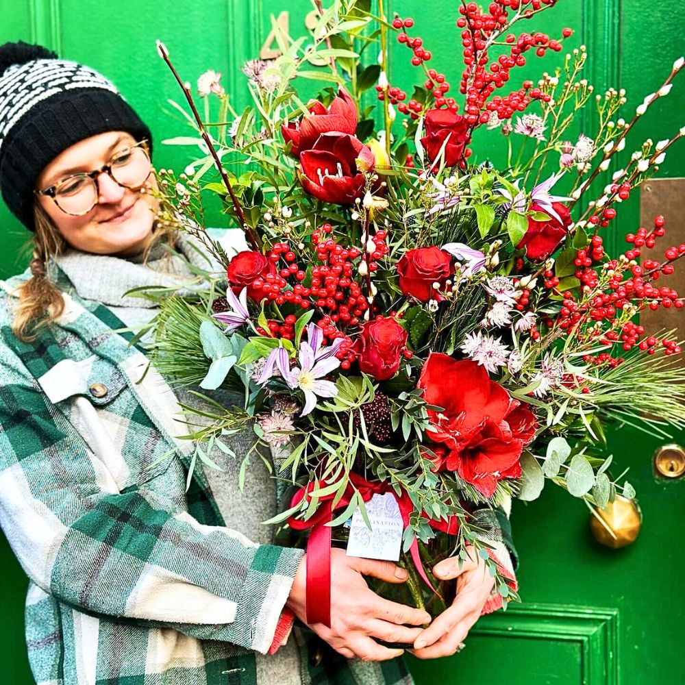 A mixed Christmas bouquet