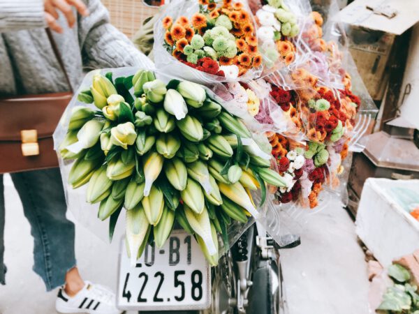 5 Flower Trends Expected To Surge In Popularity In 2021 - - delivery - andrea bassoli - blog on thursd