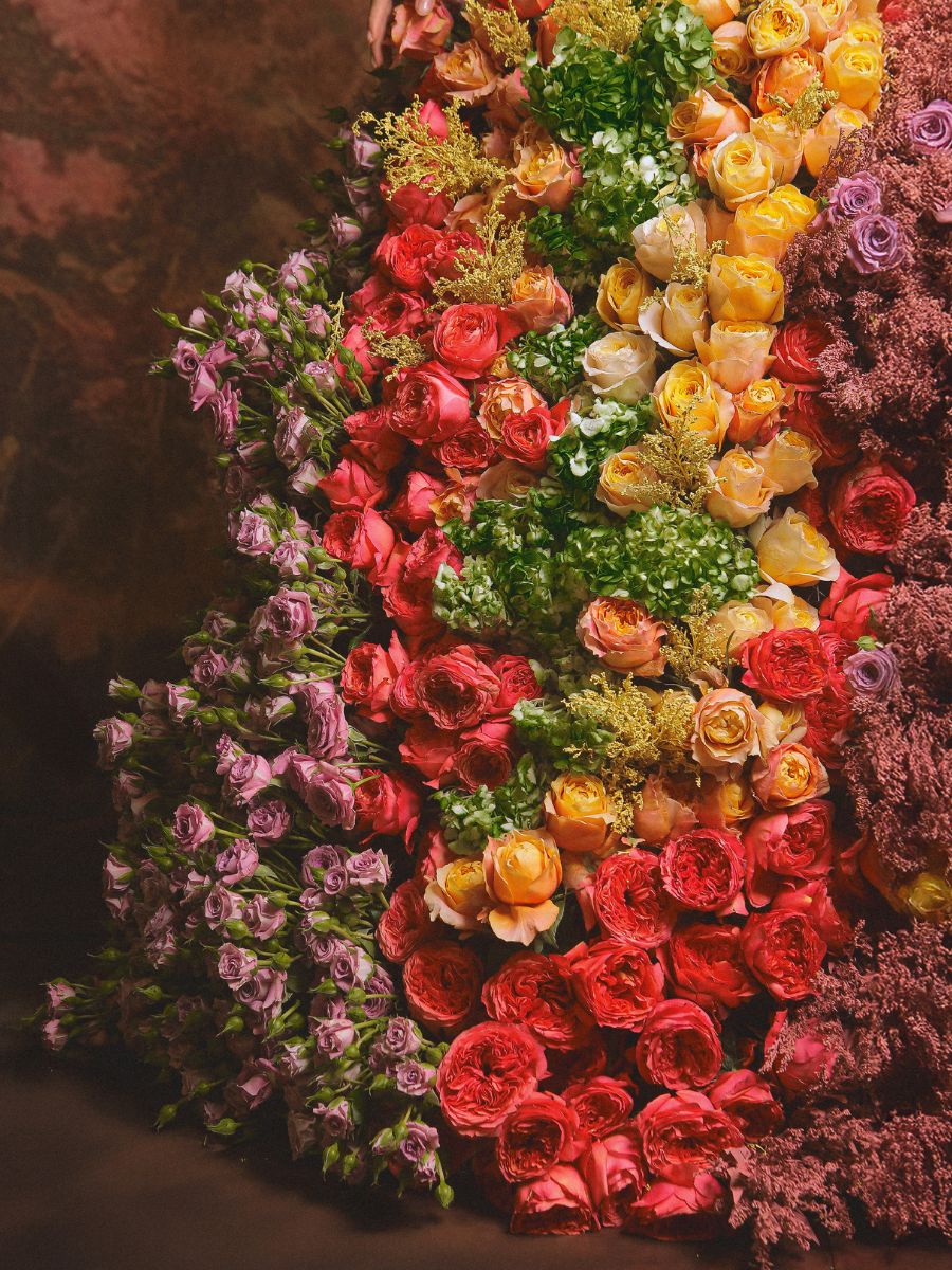 Flowers used for the Queens skirt