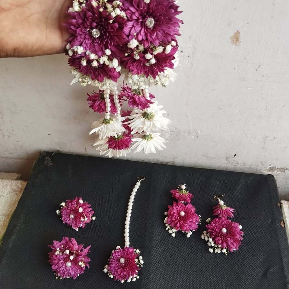 Purple and white flower jewelry set