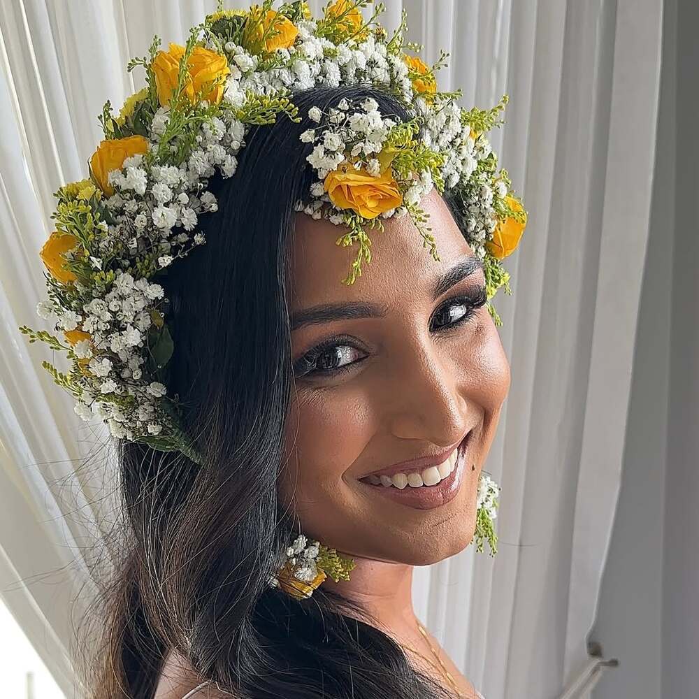  Bride wearing yellow flower crown